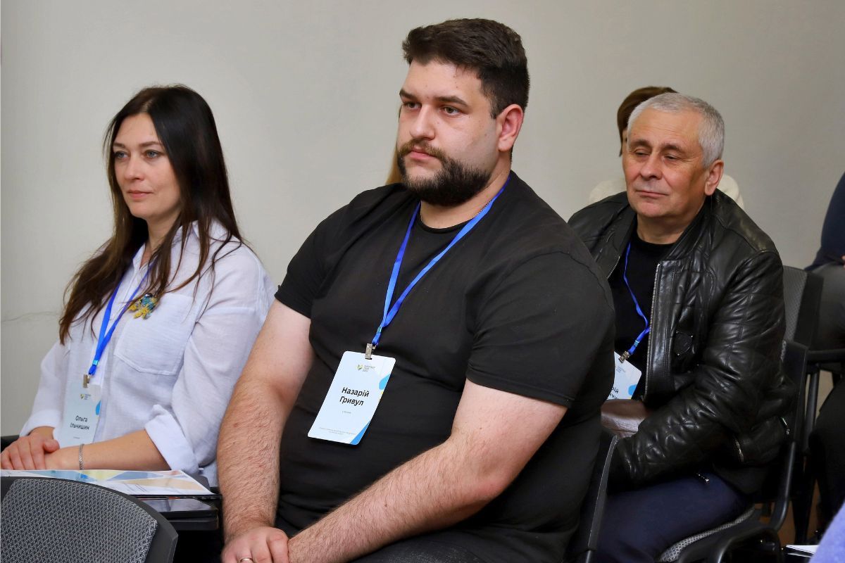 Над лікуванням тут працює мультидисциплінарна реабілітаційна команда Над лікуванням тут працює мультидисциплінарна реабілітаційна команда