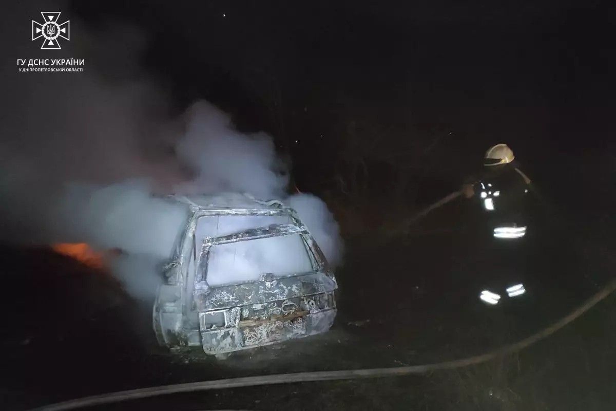 Вогонь повністю знищив ВАЗ Вогонь повністю знищив ВАЗ