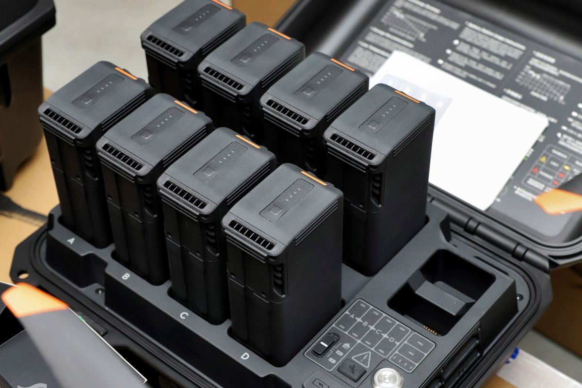 Партія складається з 10 дронів для авіарозвідки, корегування артилерії