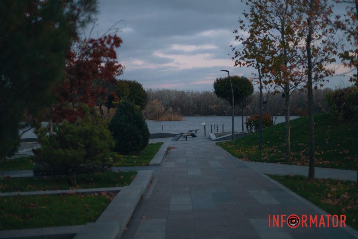 Водит осень хороводы