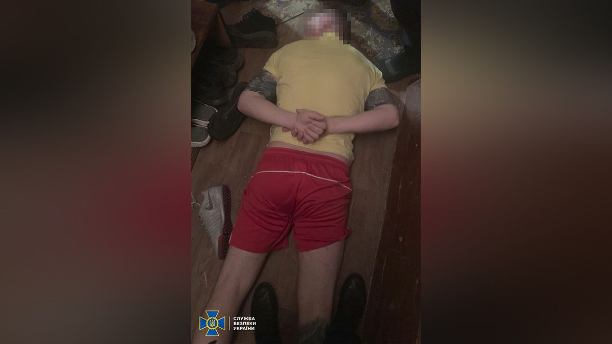 В Кривом Роге организовали подпольный колл-центр В Кривом Роге организовали подпольный колл-центр