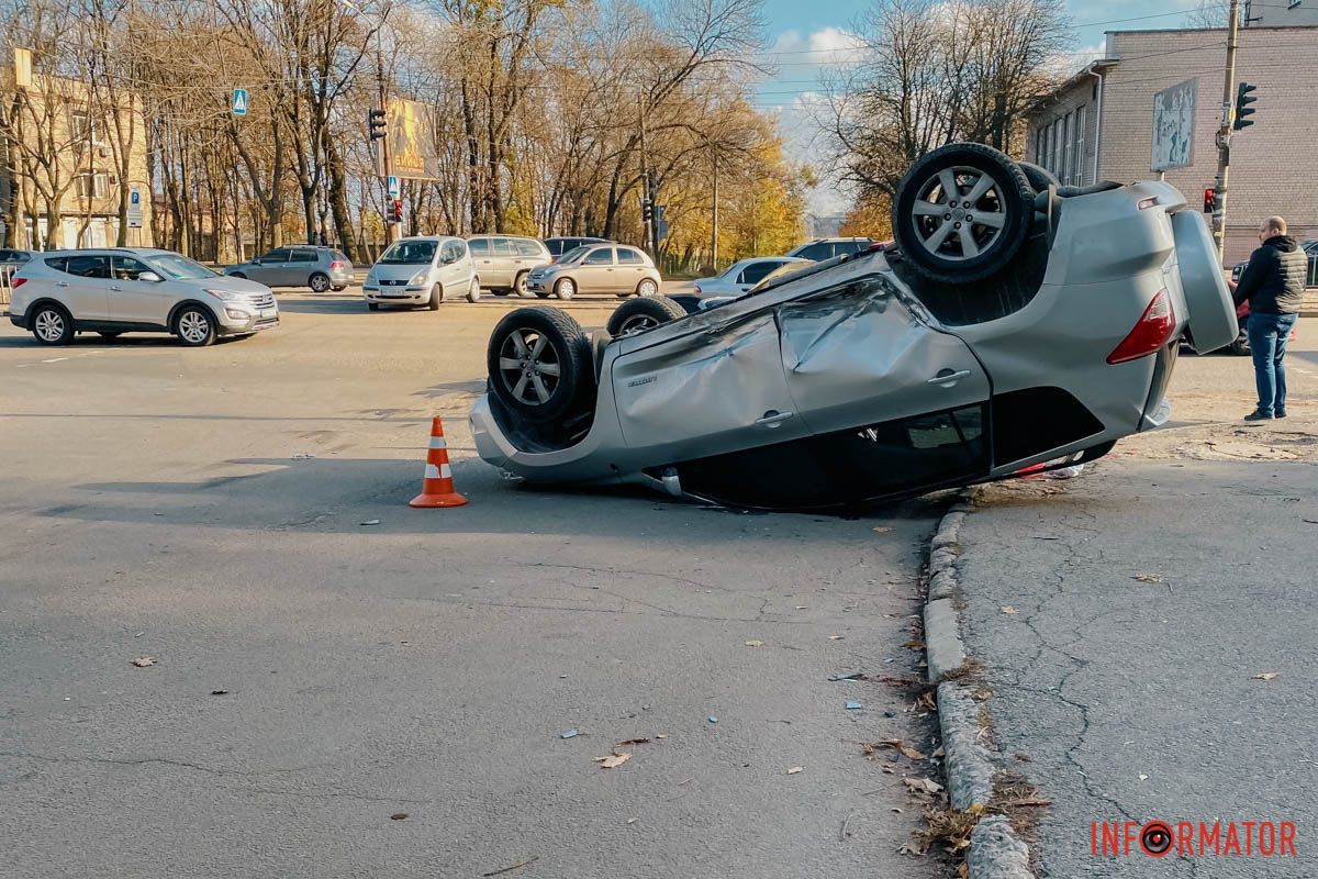 Столкнулись Toyota и Smart Столкнулись Toyota и Smart