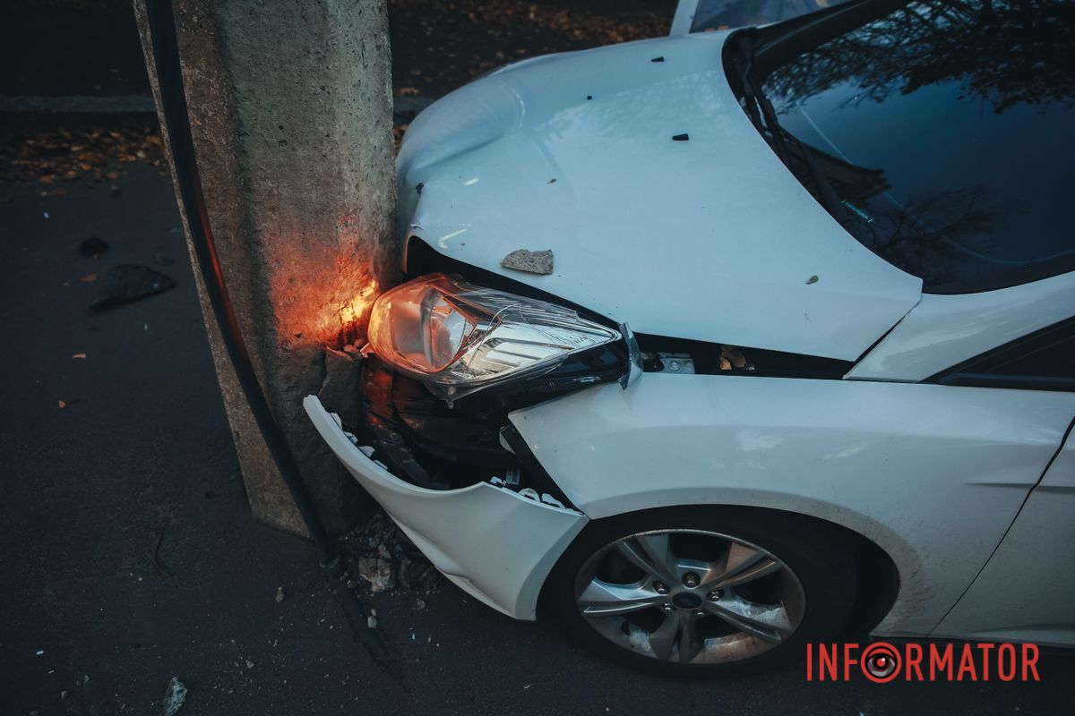 На перекрестке проспекта Гагарина и улицы Федосеевской произошла авария