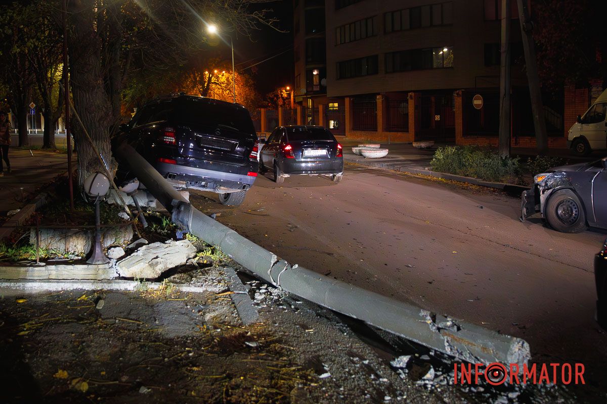 Из-за оборванных проводов люди остались без интернета Из-за оборванных проводов люди остались без интернета