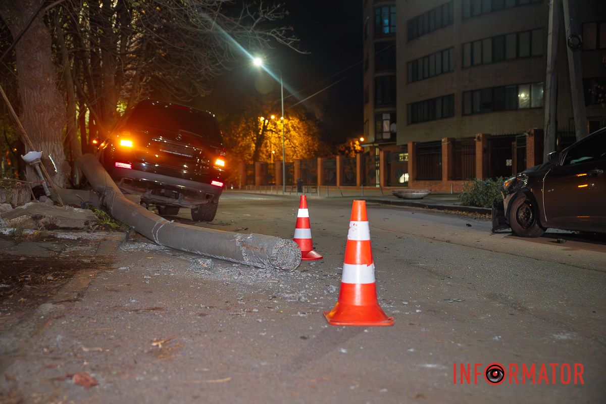 На улице Муслима Магомаева (ранее – улица 8 Марта) На улице Муслима Магомаева (ранее – улица 8 Марта)