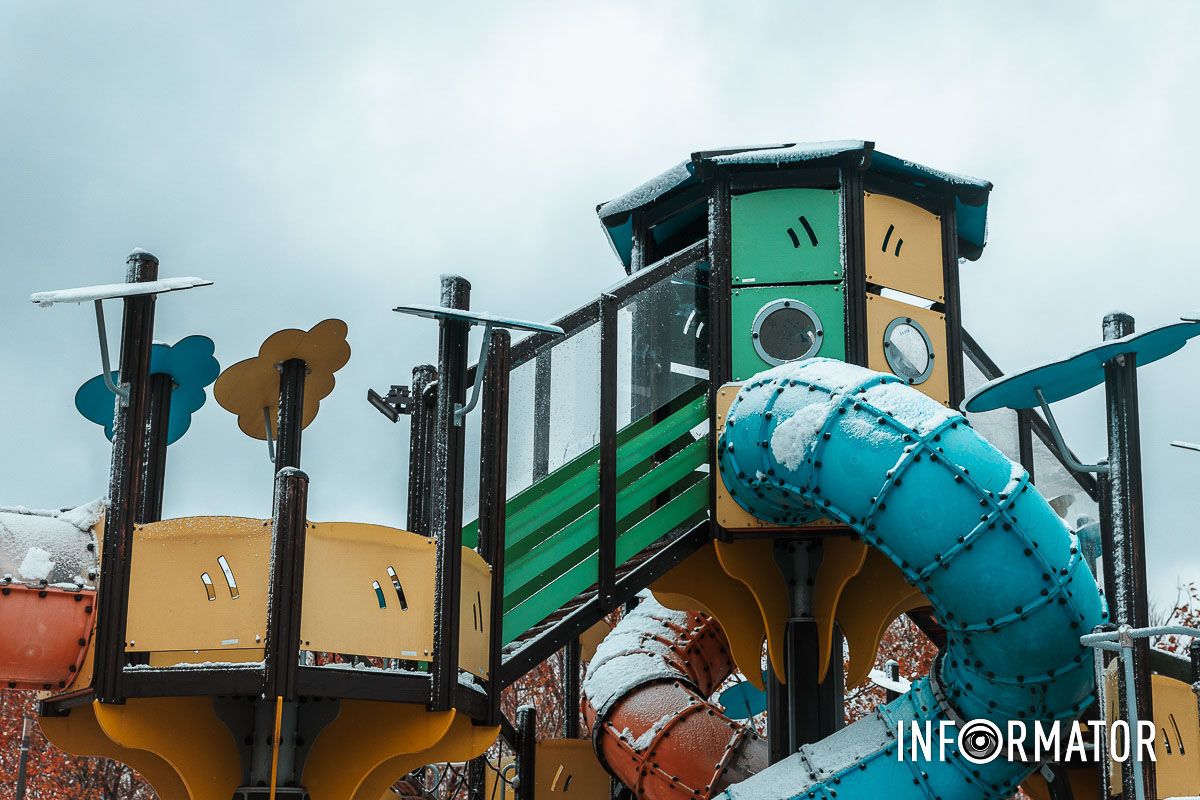 Зима украшает природу своим уникальным способом