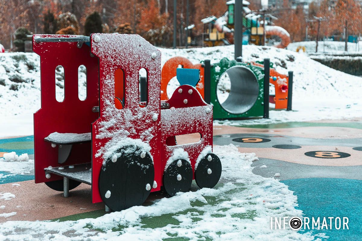 Главные площади превратились в хрустальные площадки