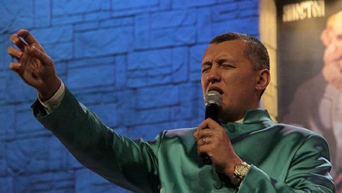 Владимир Мунтян во время проповеди. Фото из открытых источников