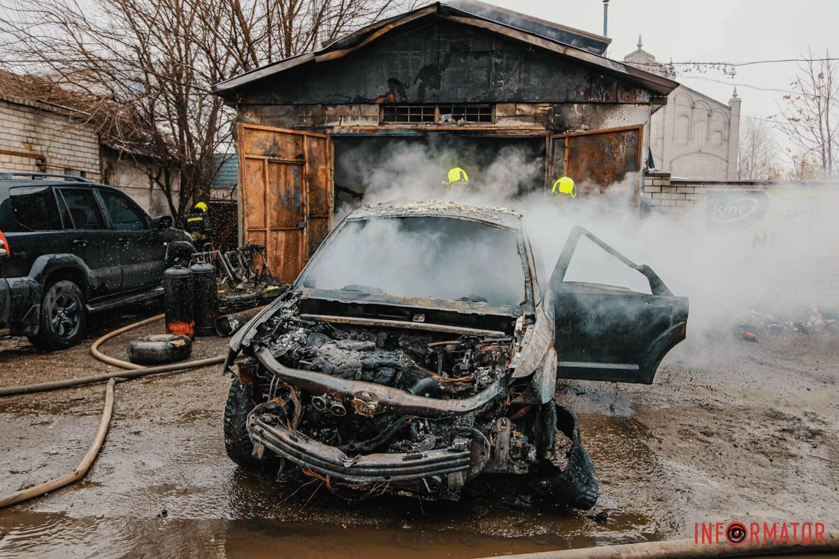 Попередньо, на Dodge ремонтували ГБО Попередньо, на Dodge ремонтували ГБО