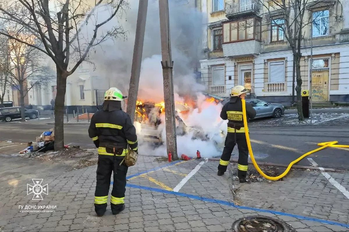 На Михаила Грушевского пылал Peugeot Partner