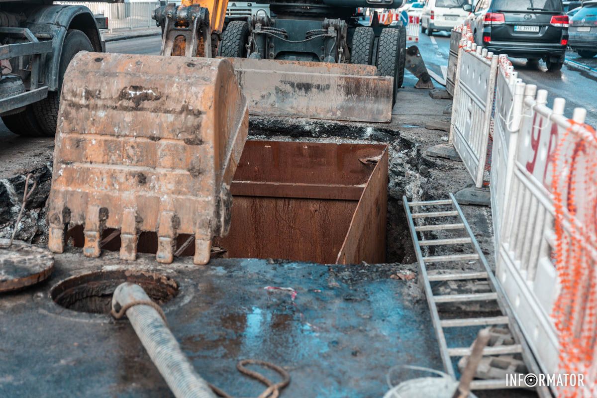 Відкачали й воду з підвалу будинку поблизу