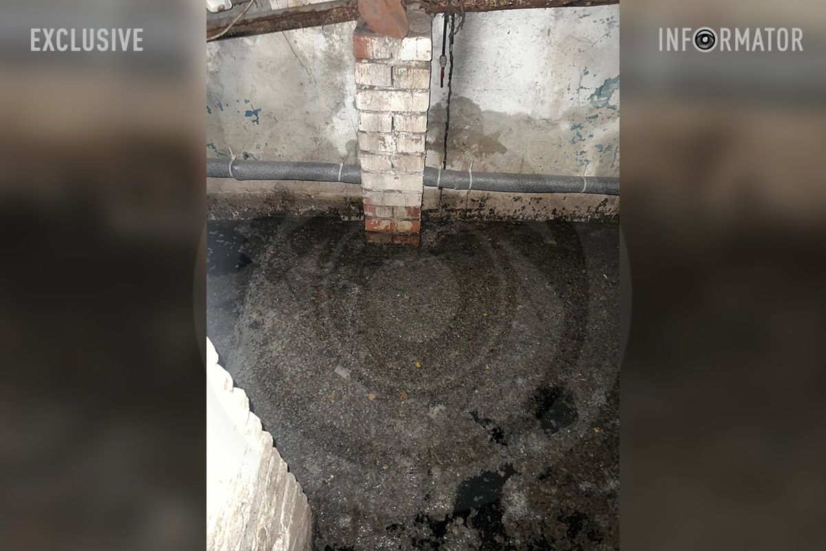 Станом на 18:45 вівторка, 28 листопада, вода у підвалі будинку усе ще залишається