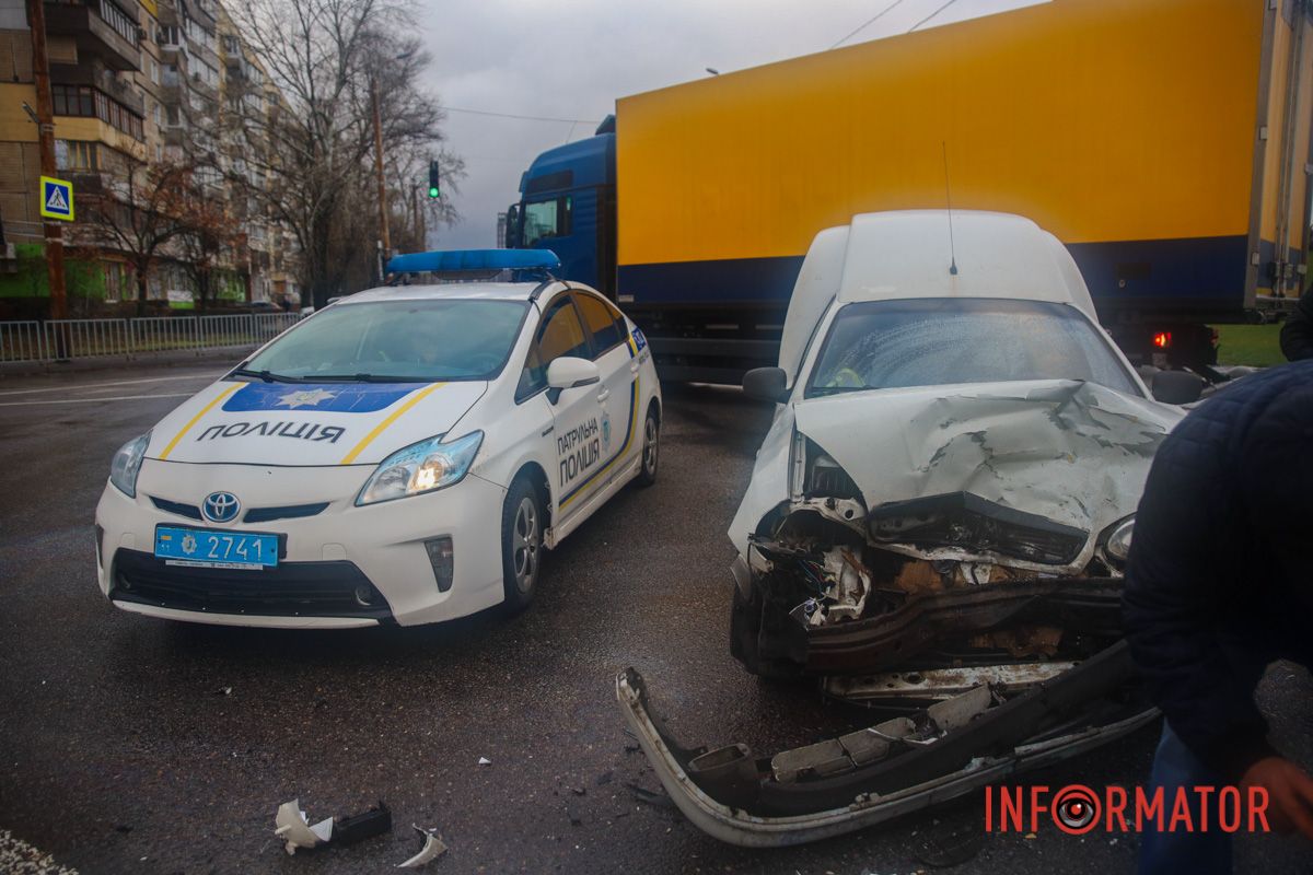 По состоянию на 12:57 работают патрульные