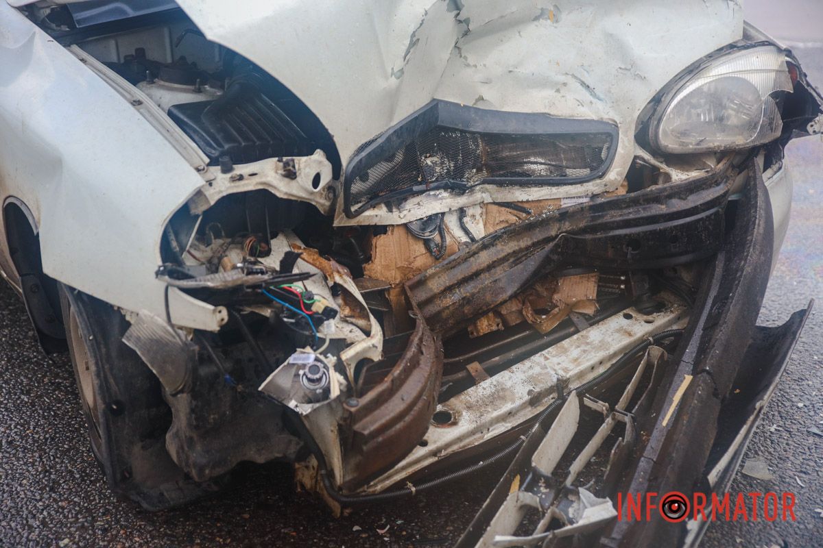 Смяло капот