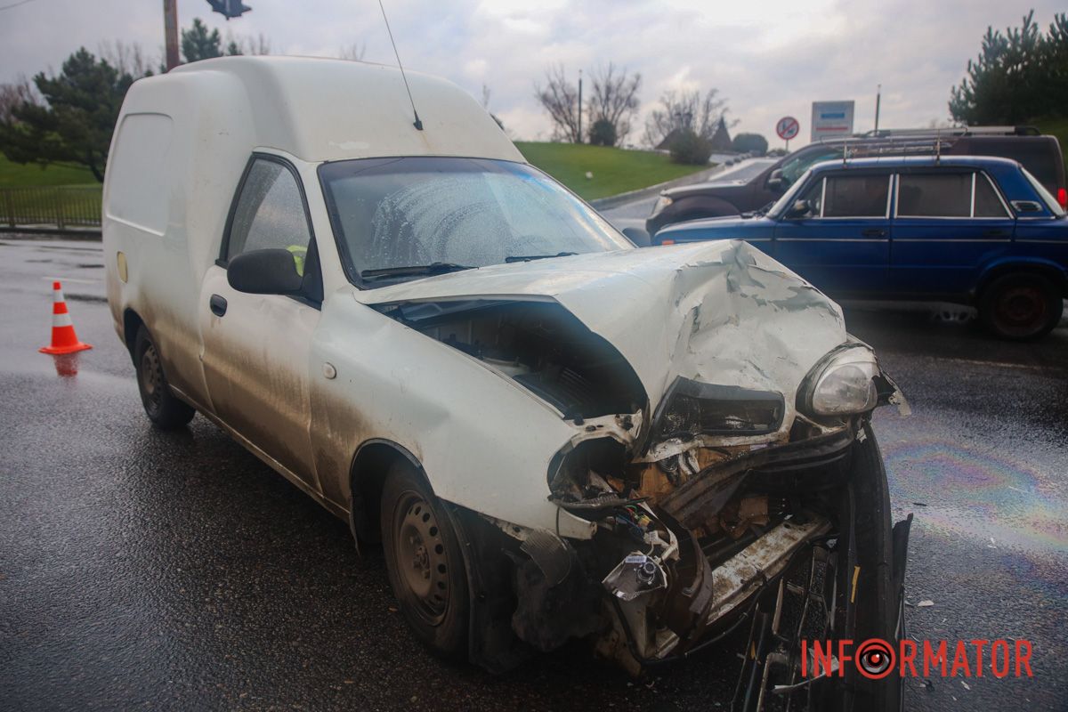 Лоб в лоб столкнулись ЗАЗ и Hyundai