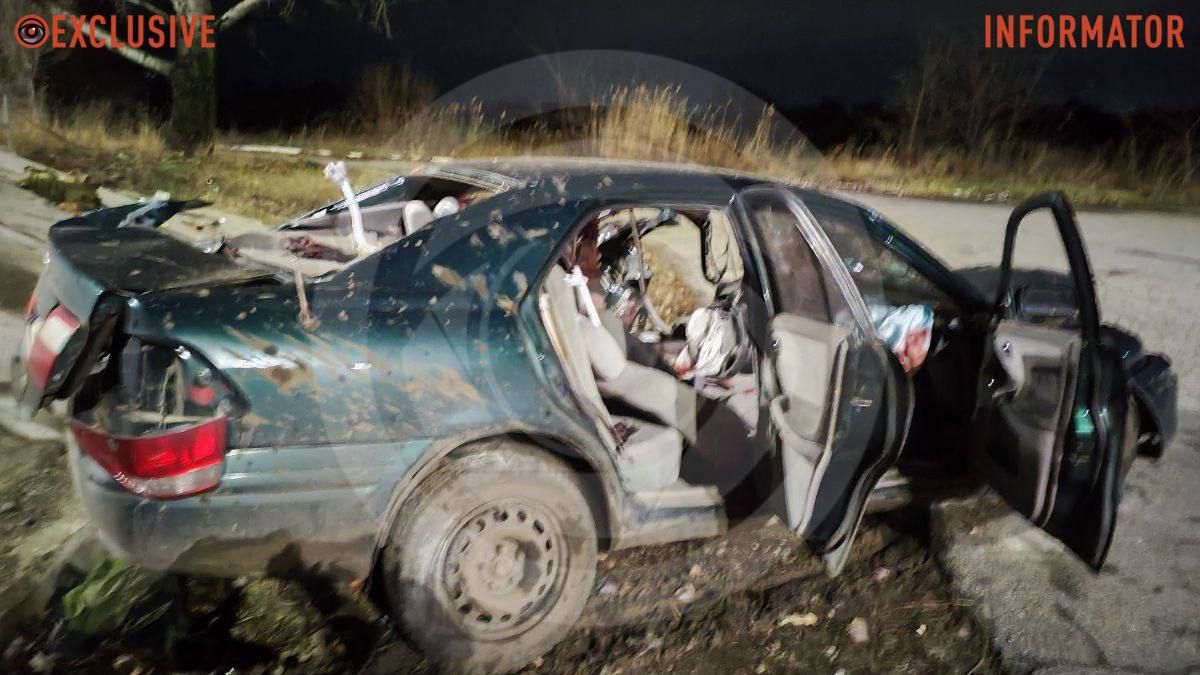 В Днепропетровской области Mazda слетела с моста: 31-летний водитель погиб на месте