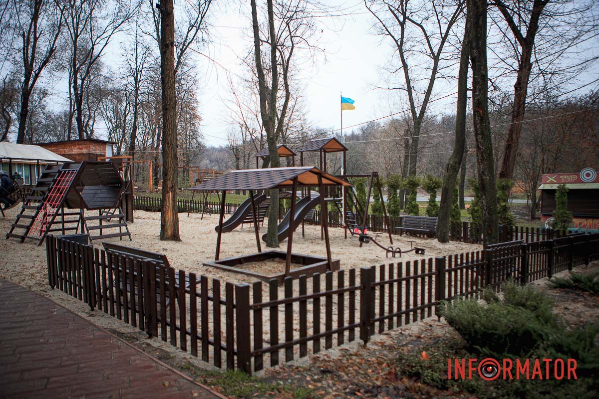 Парк находится на улице Макарова