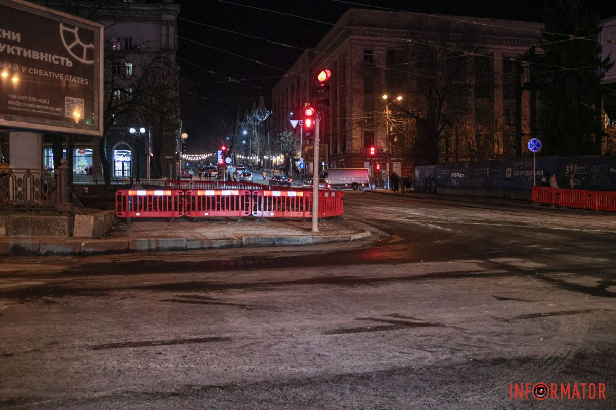 Можно проехать в обоих направлениях: и по Яворницкого, и по Липинскому/Грушевскому Можно проехать в обоих направлениях: и по Яворницкого, и по Липинскому/Грушевскому