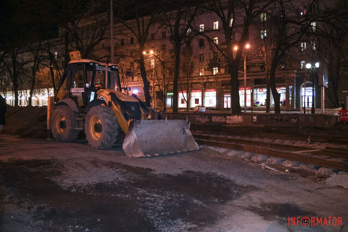 Ремонт трамвайного пути на этом участке не производили 18 лет Ремонт трамвайного пути на этом участке не производили 18 лет