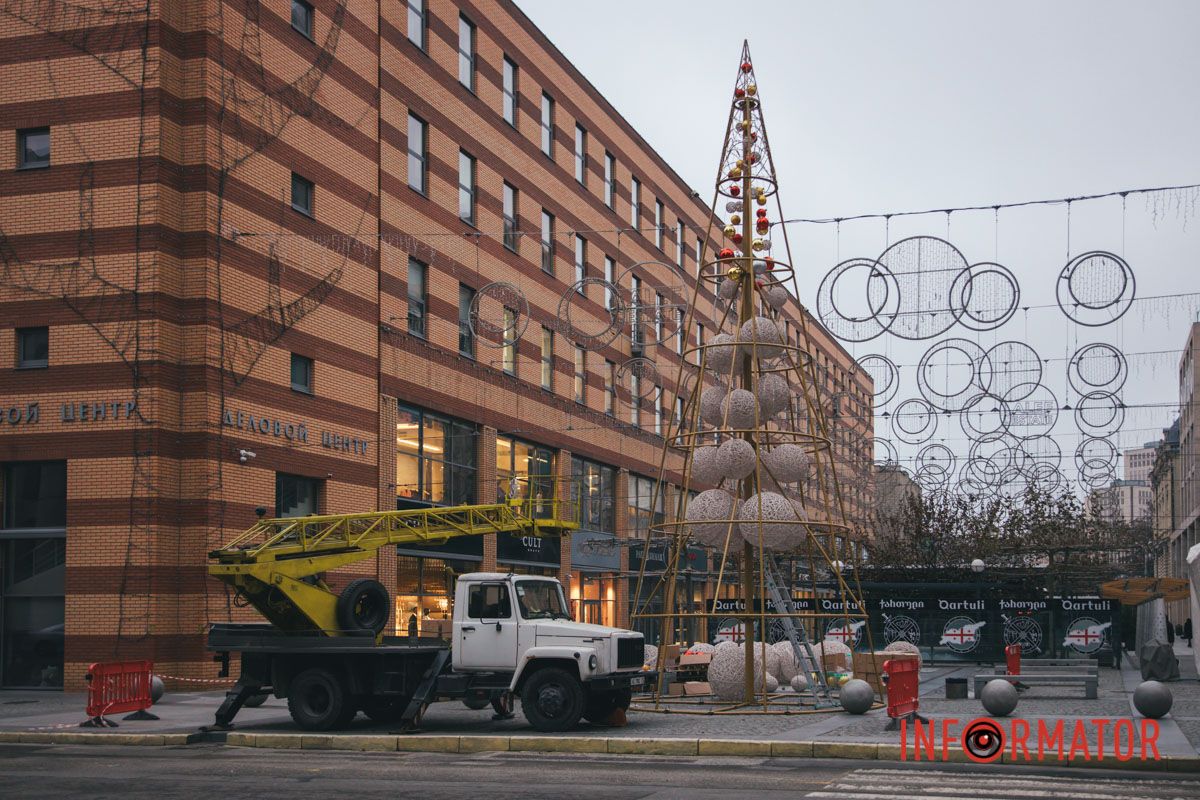 А вы уже установили елку дома?