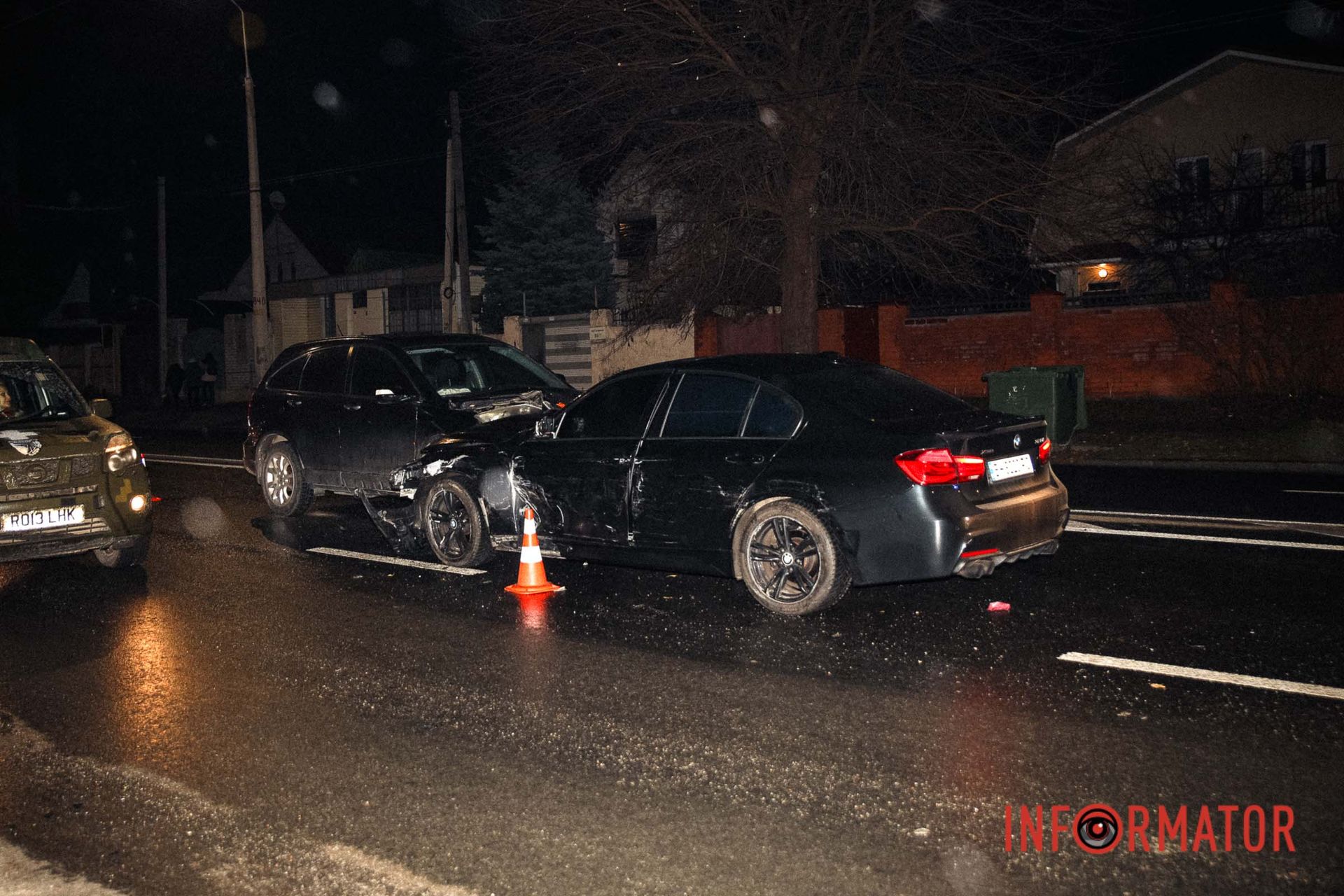 Зайнята крайня ліва смуга Зайнята крайня ліва смуга