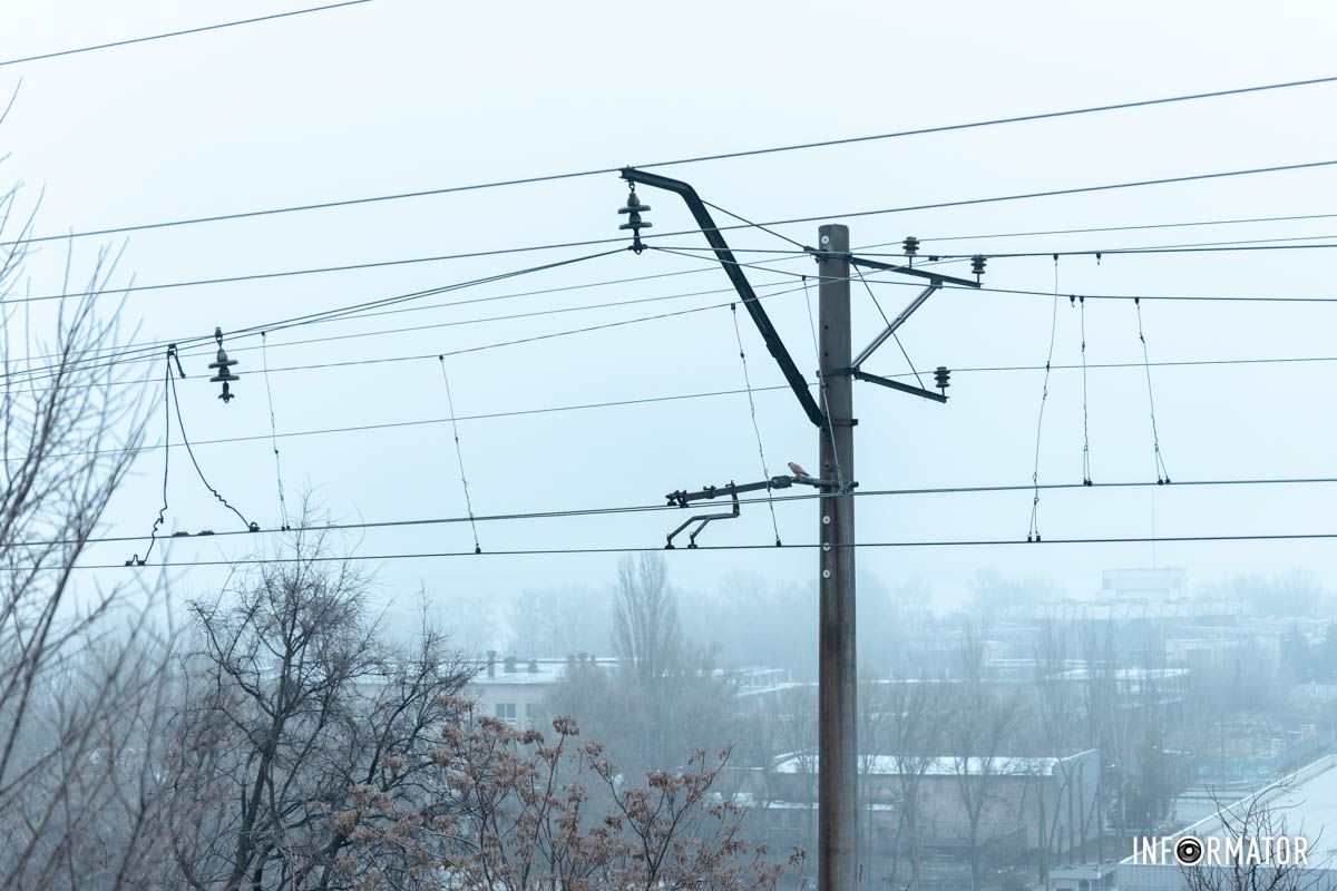 Дома укрылись в густом тумане Дома укрылись в густом тумане