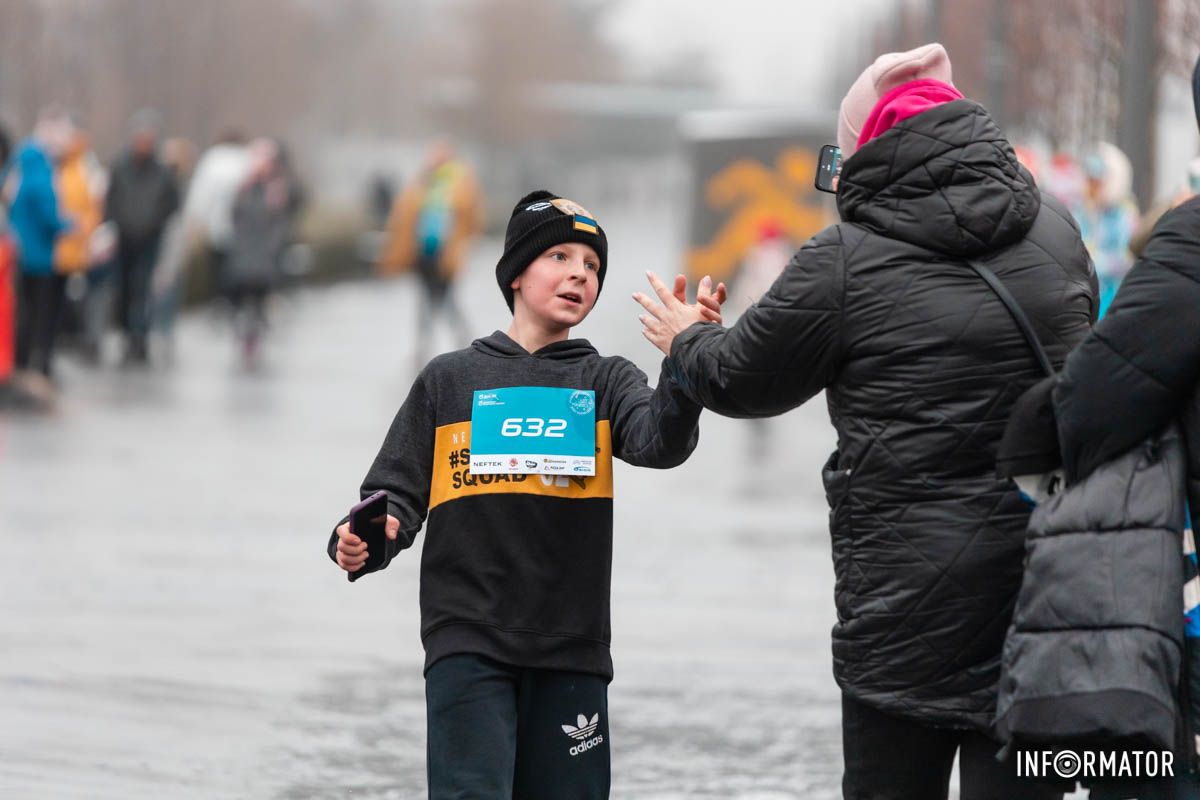 Младшему участнику - 10 лет