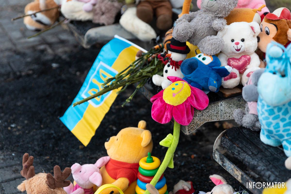 Вандалы сожгли остановку общественного транспорта Вандалы сожгли остановку общественного транспорта