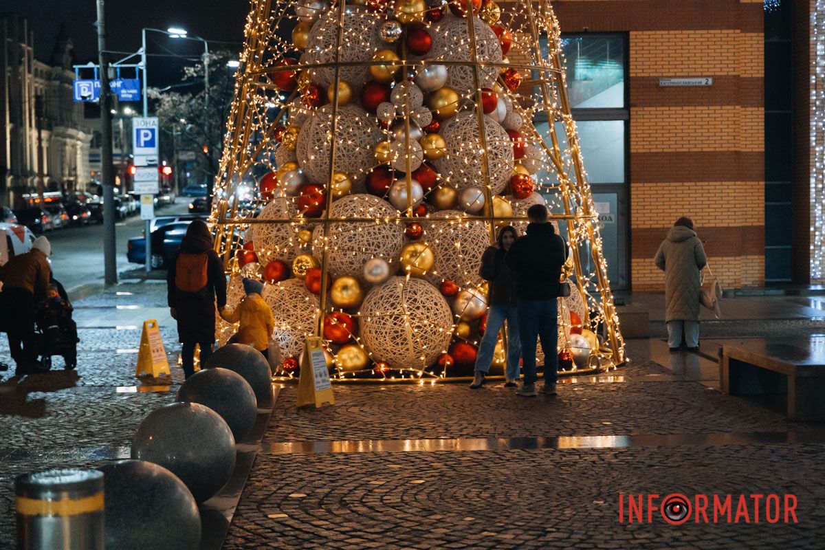 Теплые объятия и радостные мгновения