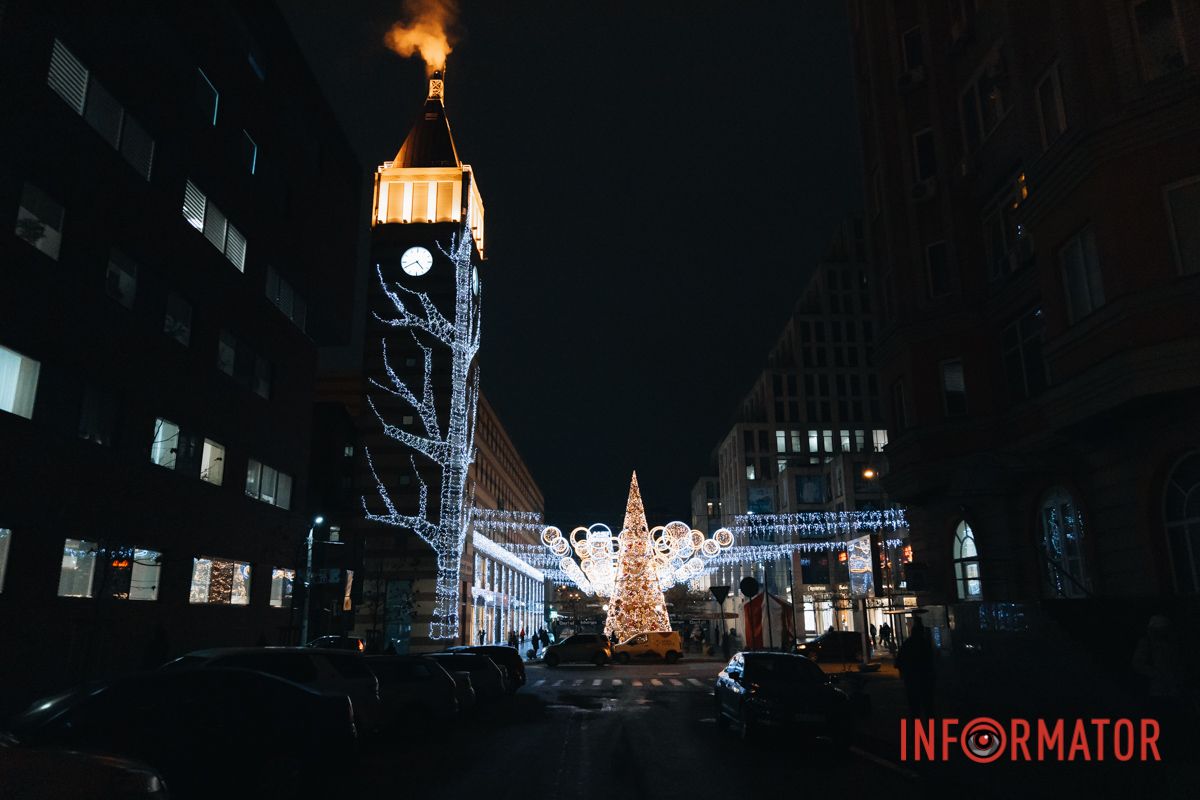 Её всюду видно