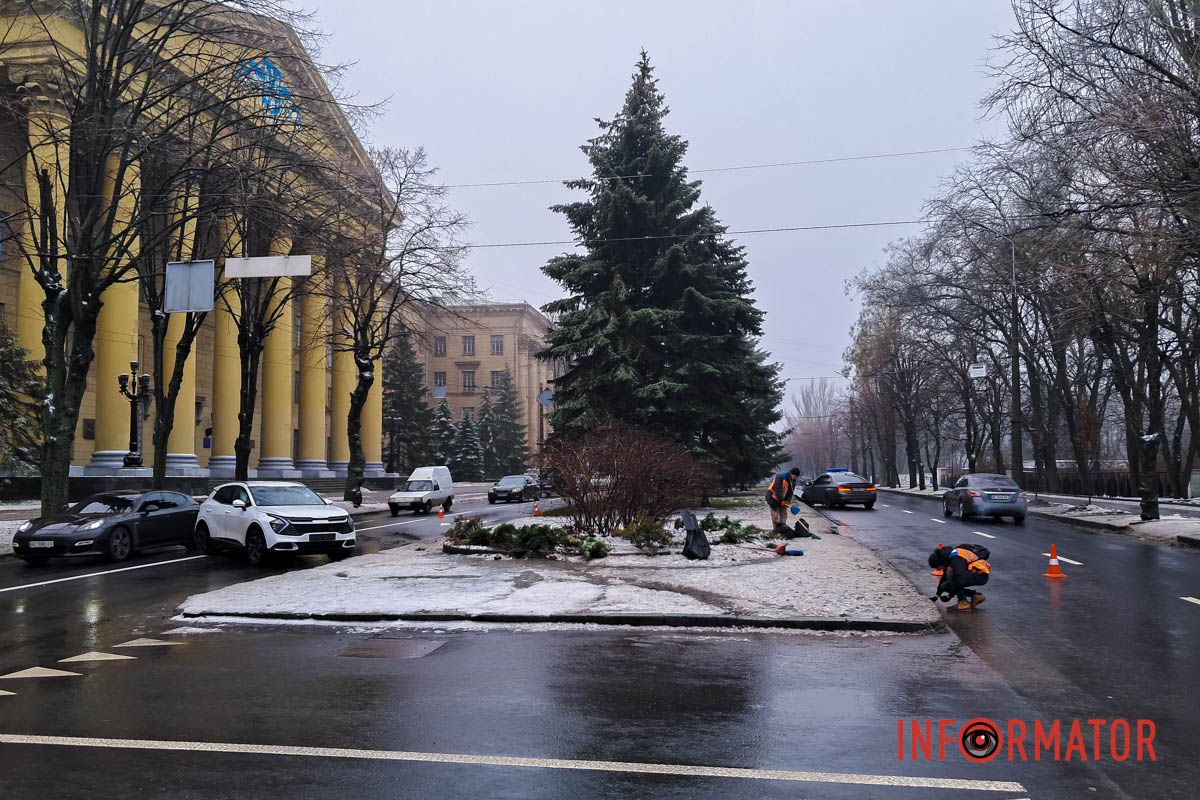 ia стоит в левой полосе Гагарина в направлении улицы Марии Кюри ia стоит в левой полосе Гагарина в направлении улицы Марии Кюри