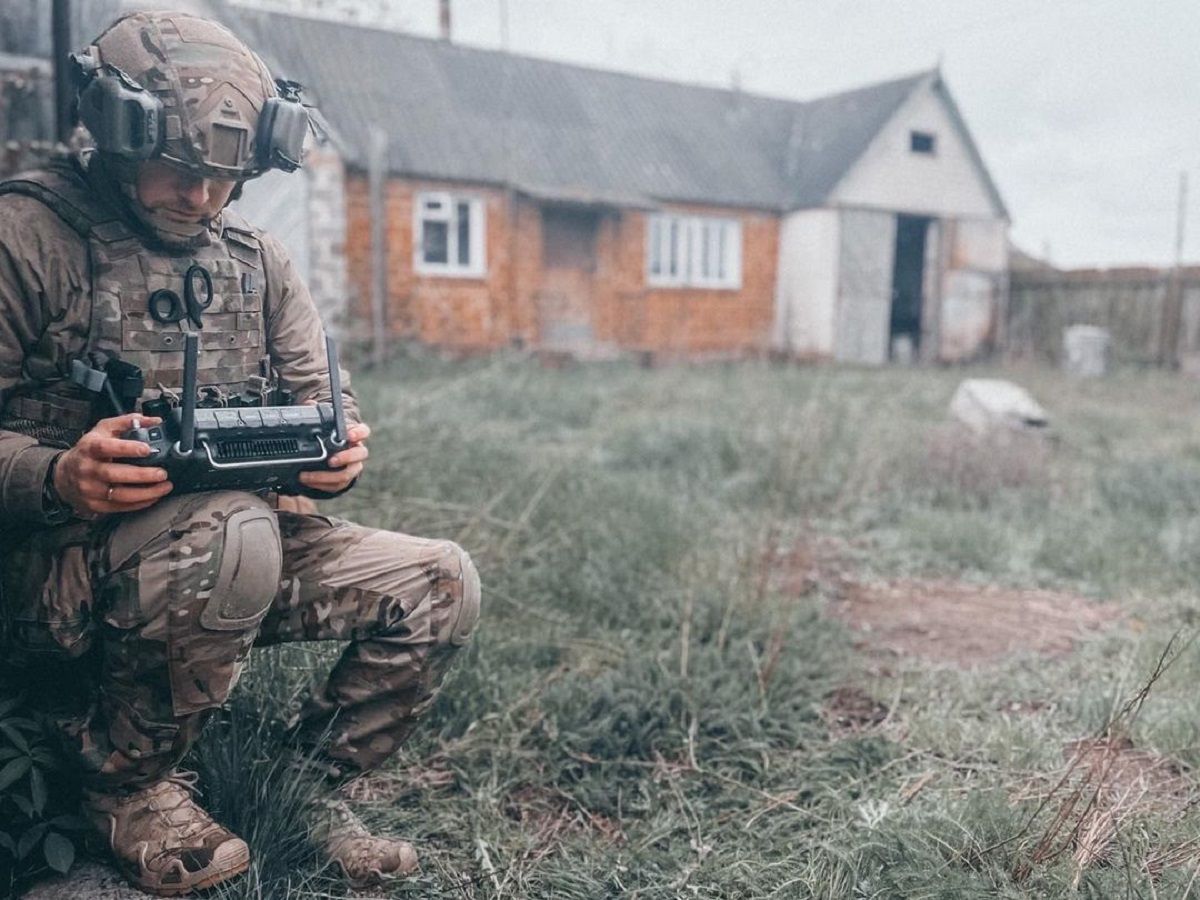 Александр Ярмак при управлении дронами