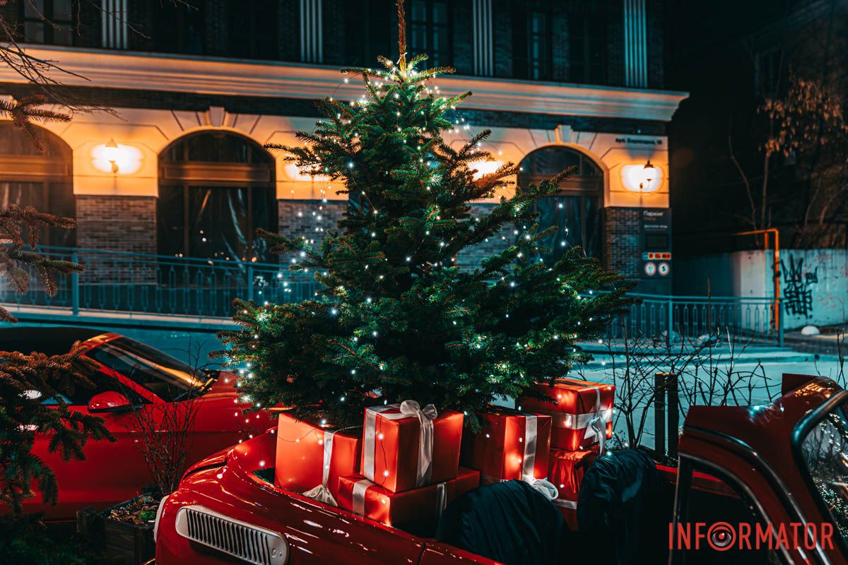 Елка в машине