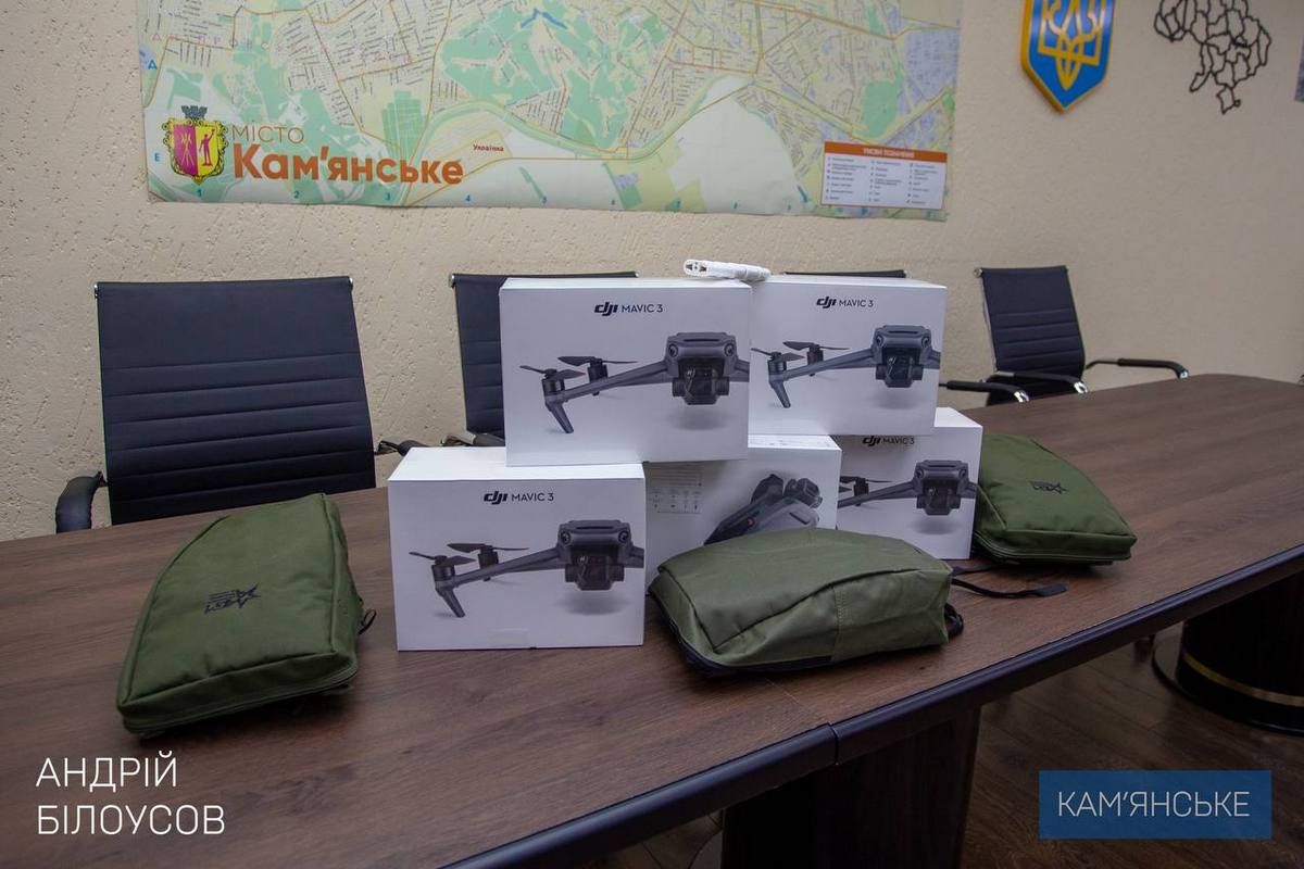 Бійцям передали квадрокоптери DJI Mavic-3 та прилади нічного бачення