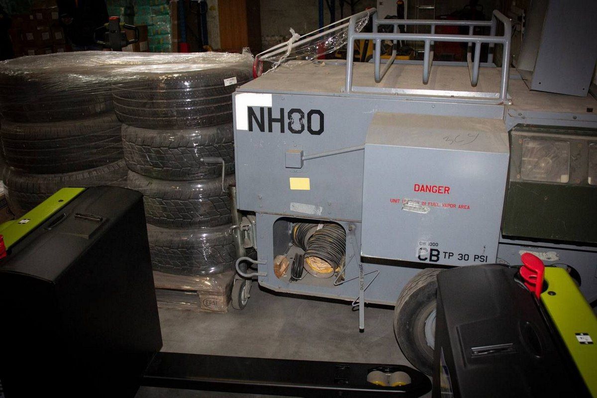 Сеть магазинов EVA передала помощь представителям воинской части ВСУ Сеть магазинов EVA передала помощь представителям воинской части ВСУ