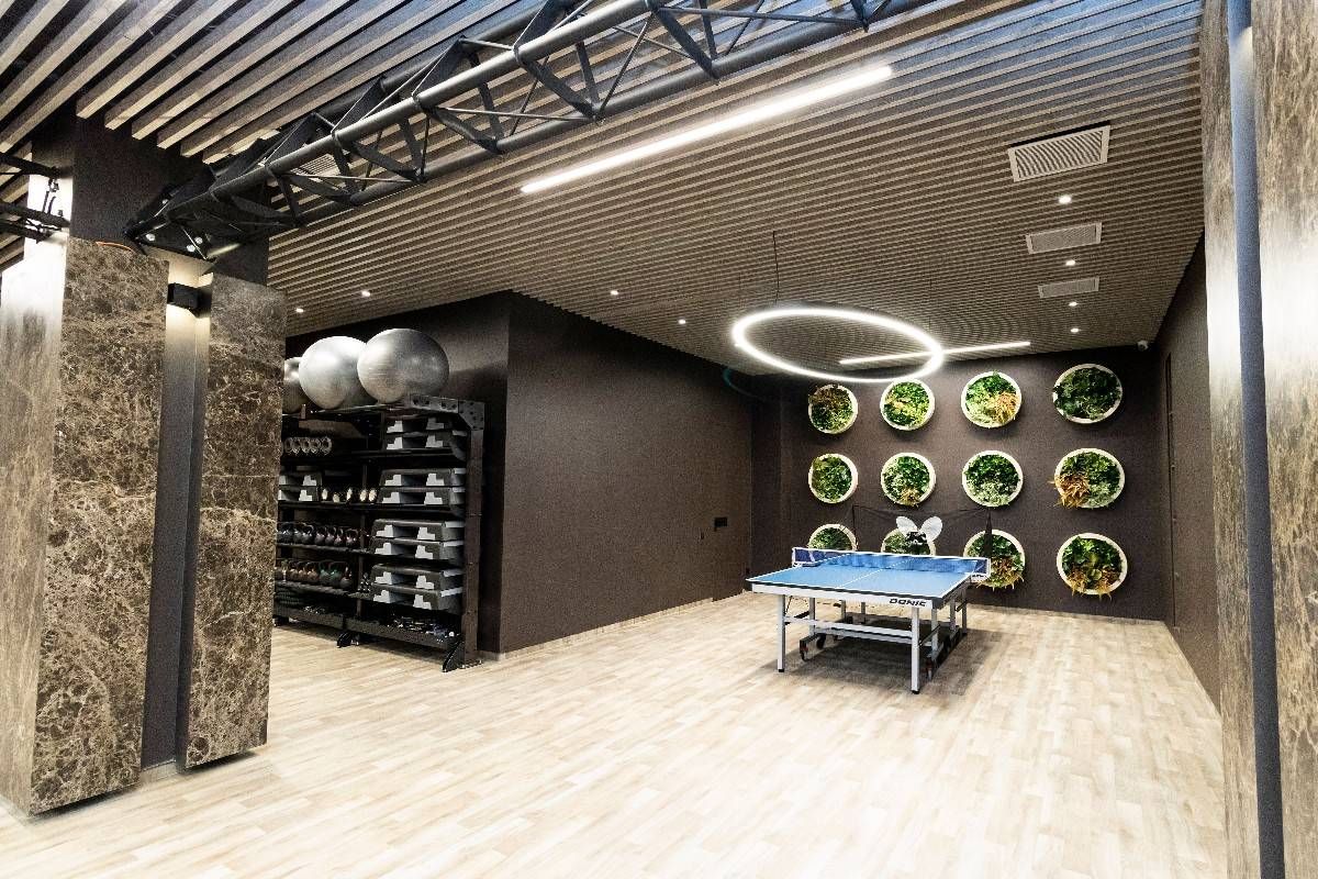 4 стола для настольного тенниса