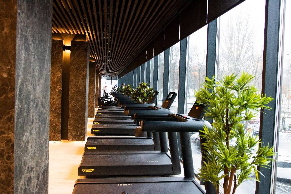 Все тренажерное оборудование выполнено из качественных сплавов