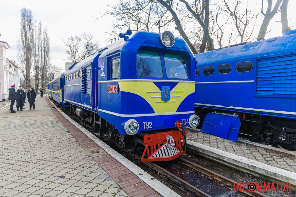 Поезда начали курсировать 23 декабря