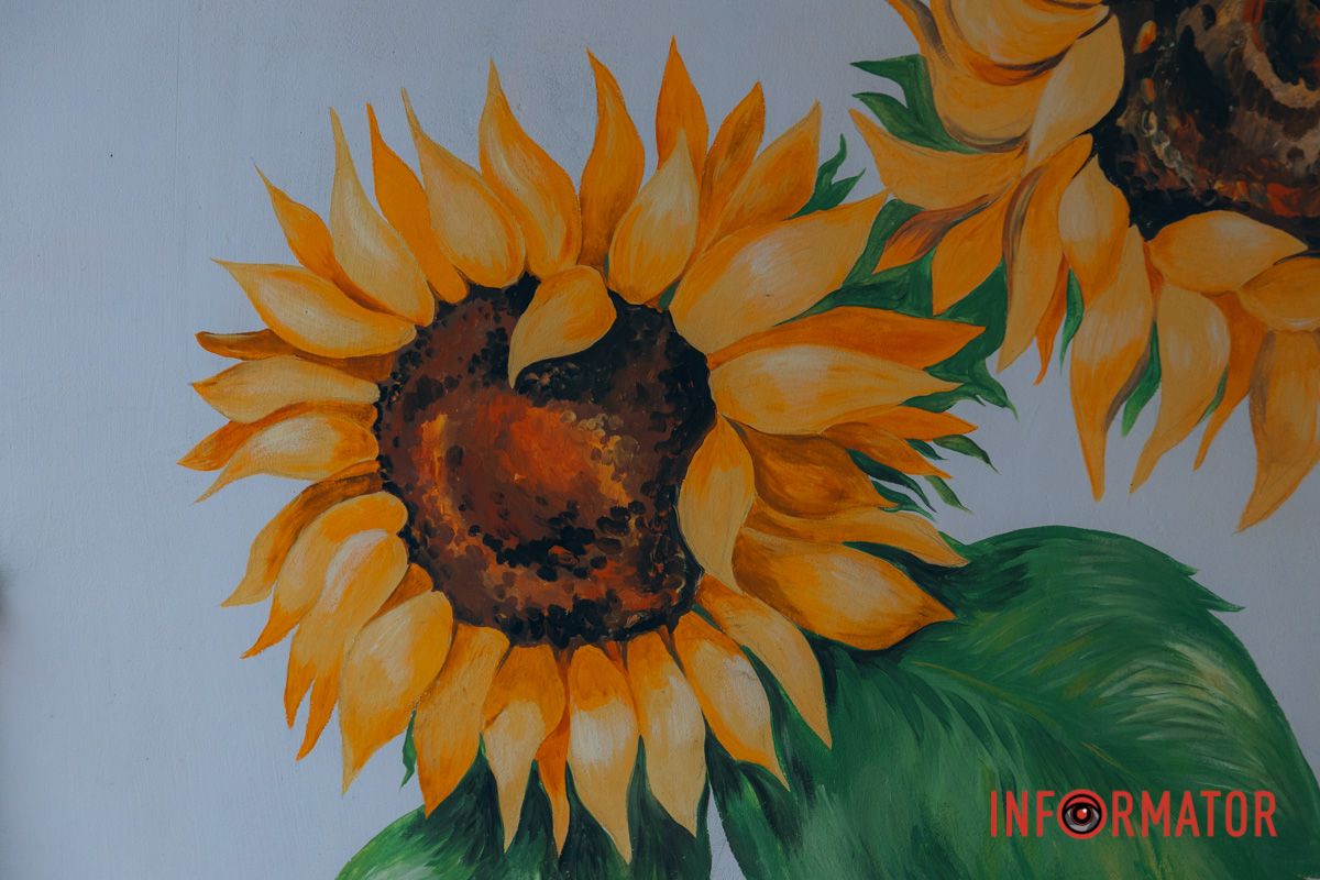 Багряні соняхи