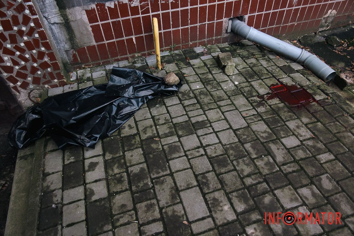 На вулиці Тополиній у Дніпрі На вулиці Тополиній у Дніпрі