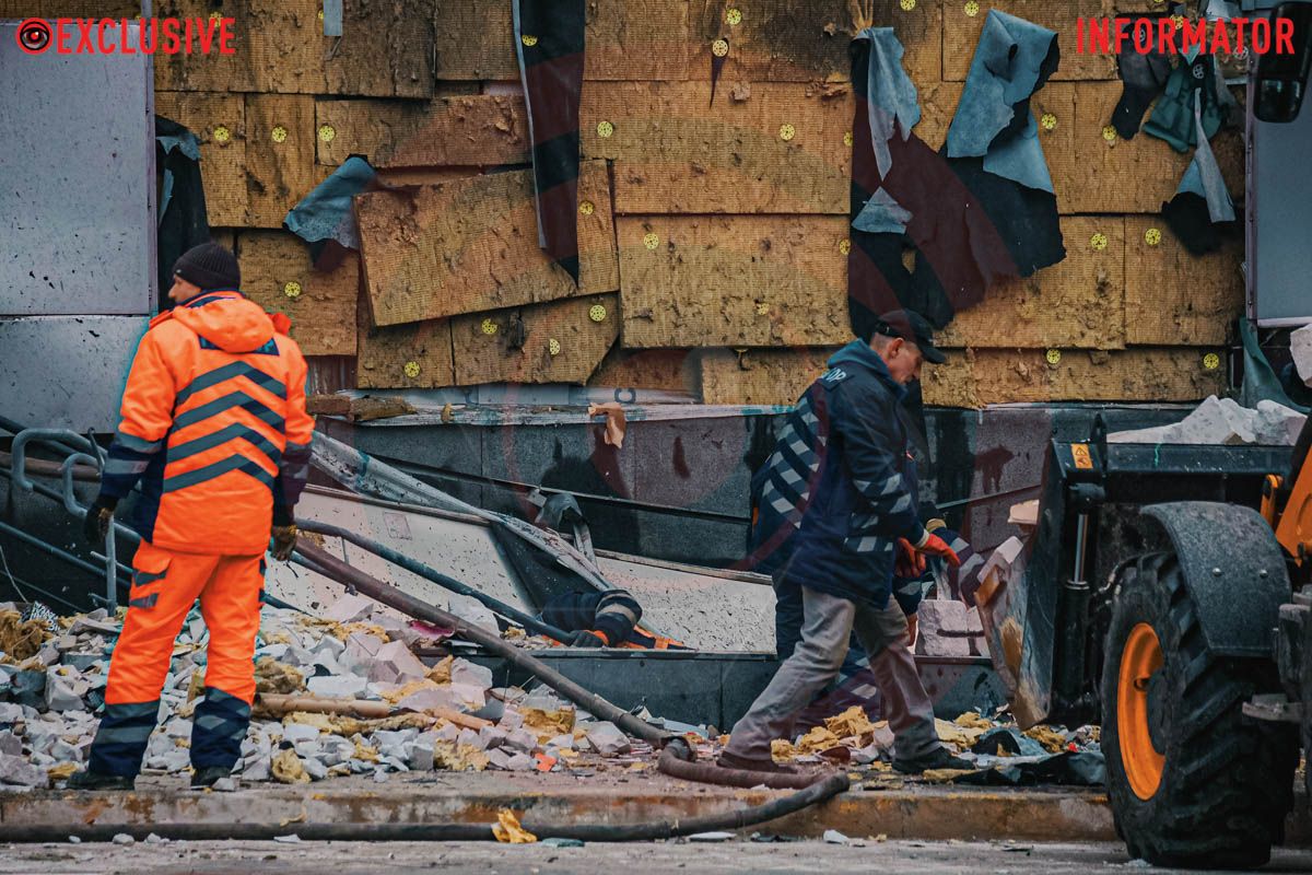 На месте работают соответствующие службы