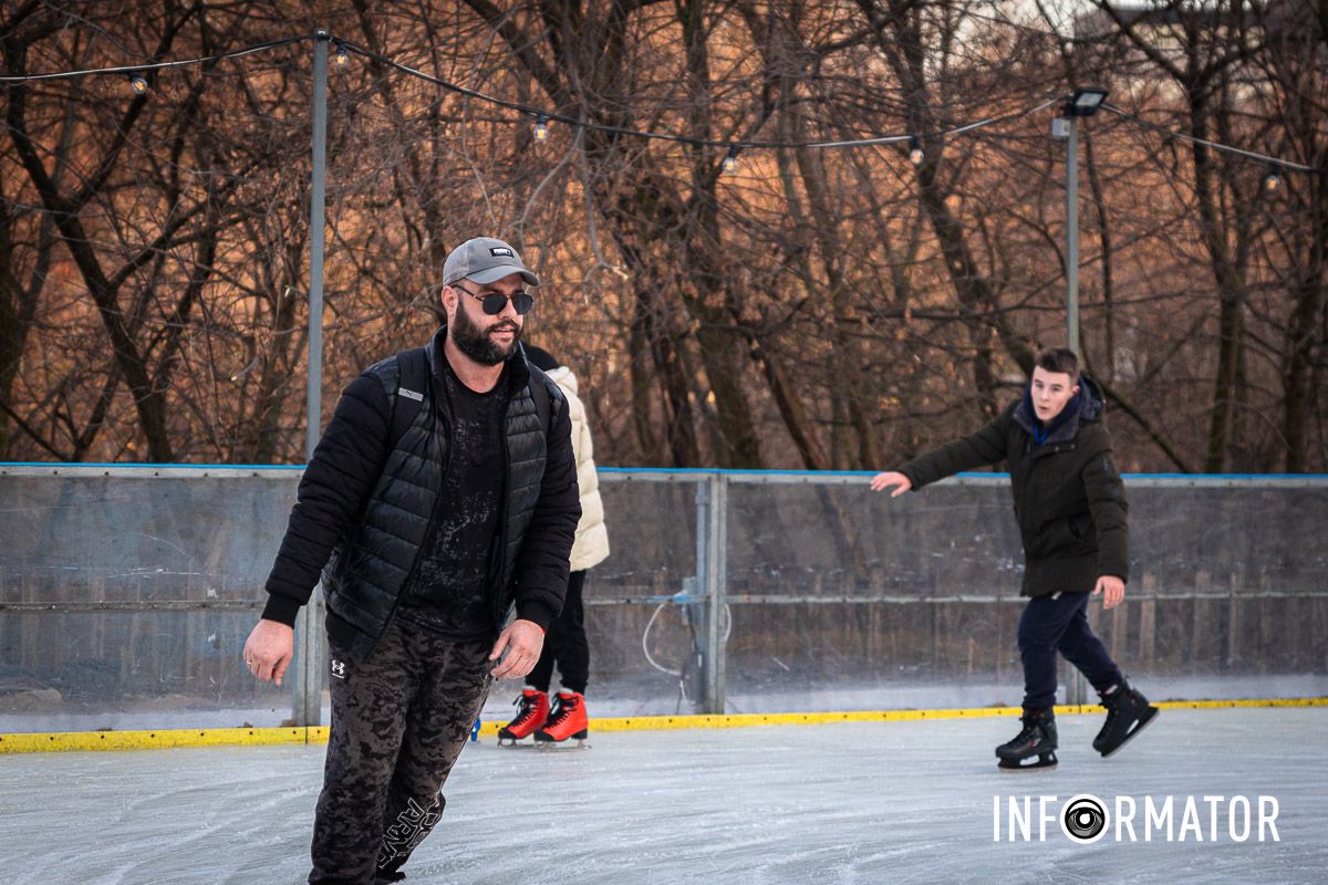 Стоимость билета составляет 250 гривен для детей и взрослых Стоимость билета составляет 250 гривен для детей и взрослых