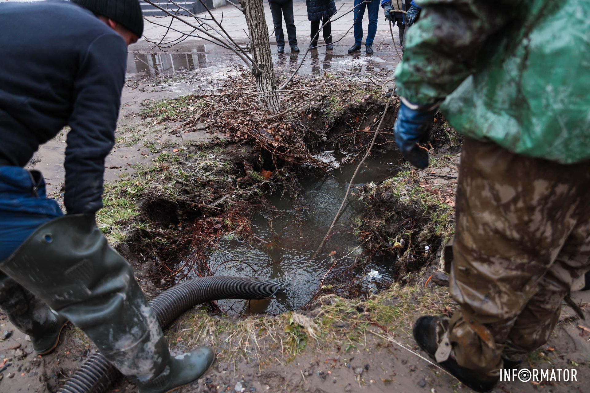 Стався прорив труби