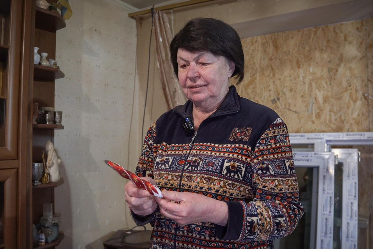 Надія Капустіна у своїй квартирі  Надія Капустіна у своїй квартирі