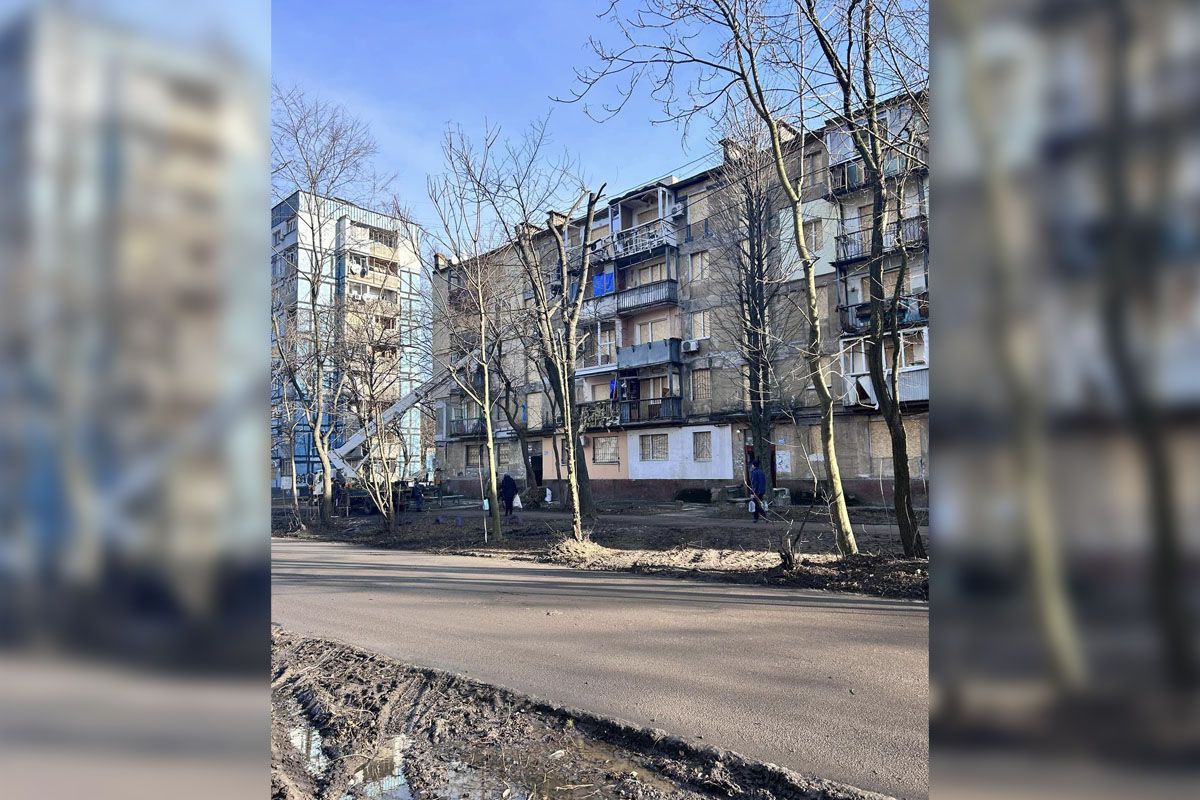 В цьому будинку знаходиться квартира Надії В цьому будинку знаходиться квартира Надії