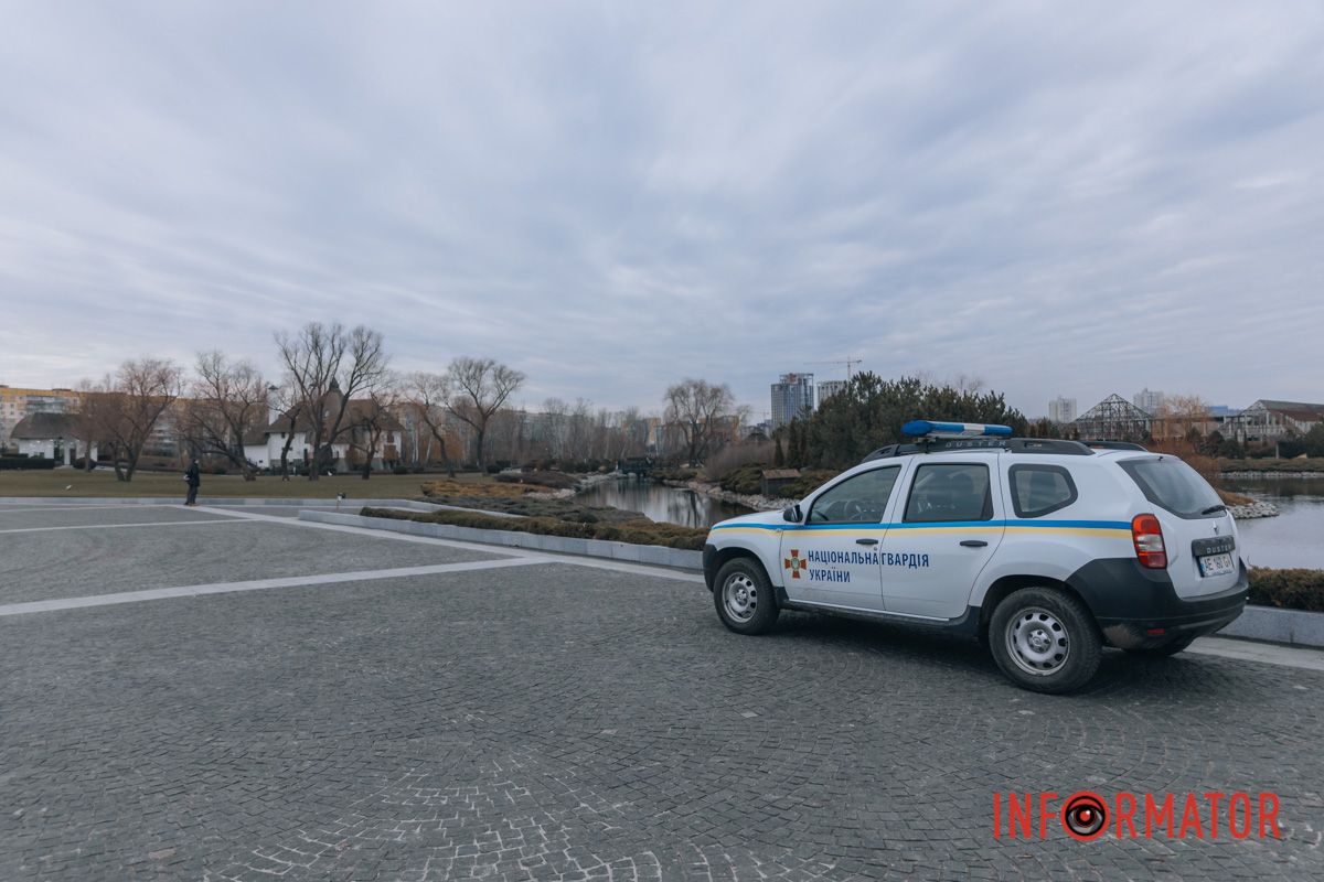 Слідкують за порядком 