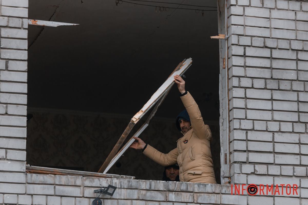 Выбитые окна