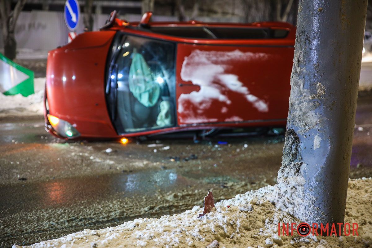 ДТП поруч з Мерефо-Херсонським мостом ДТП поруч з Мерефо-Херсонським мостом