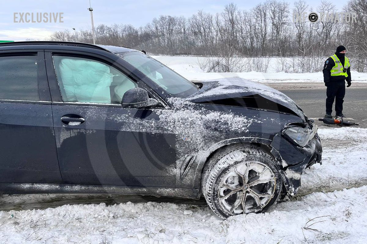 Водій Renault загинув у кареті швидкої допомоги Водій Renault загинув у кареті швидкої допомоги