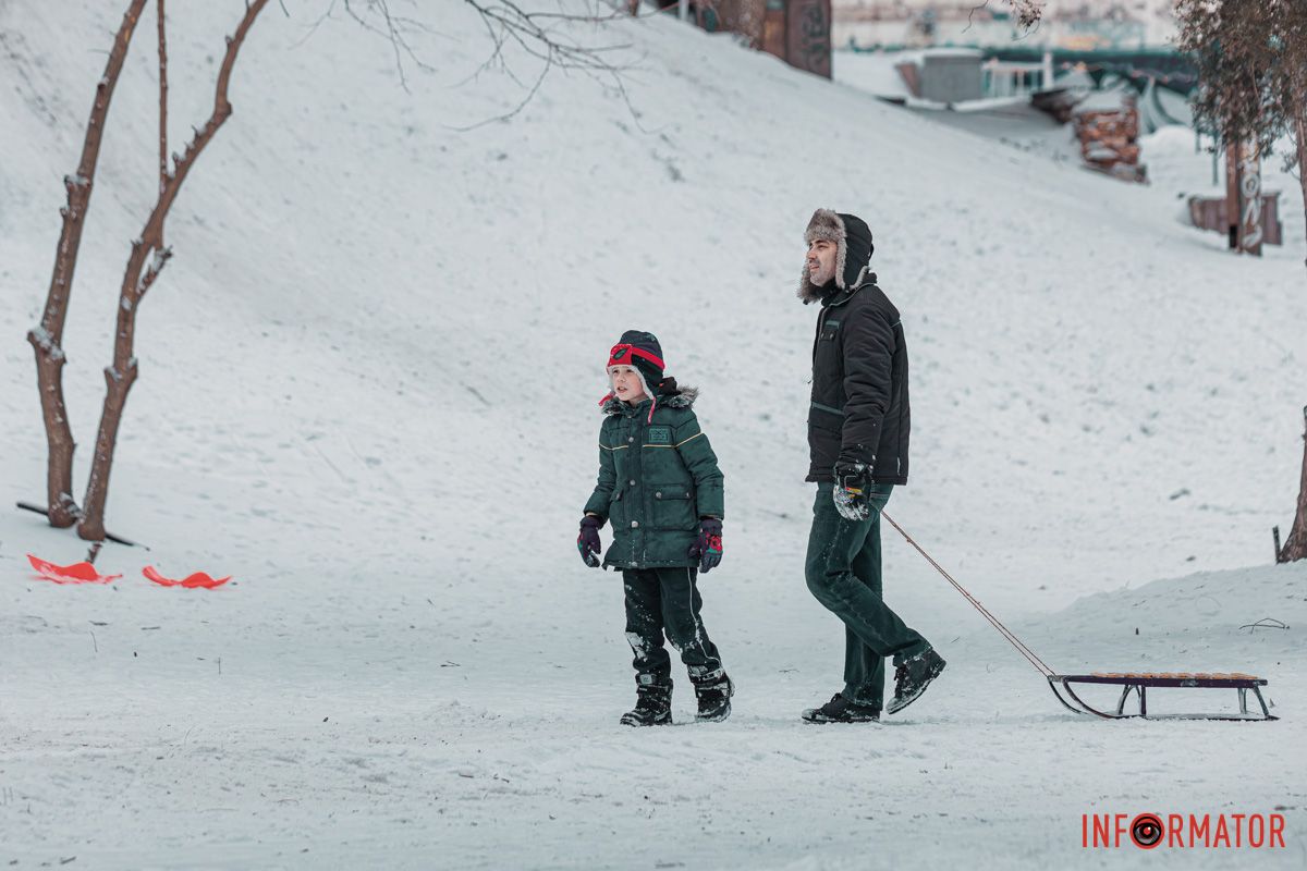 До Дніпра прийшла справжня зима
